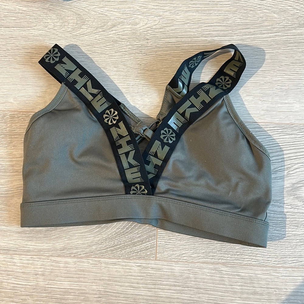 Nike Indy Icon Clash Sports Bra